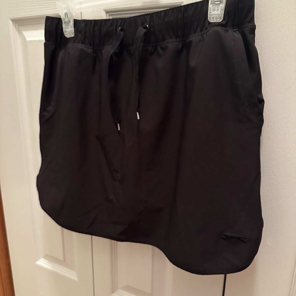 Slazenger Women’s Black Golf Skort